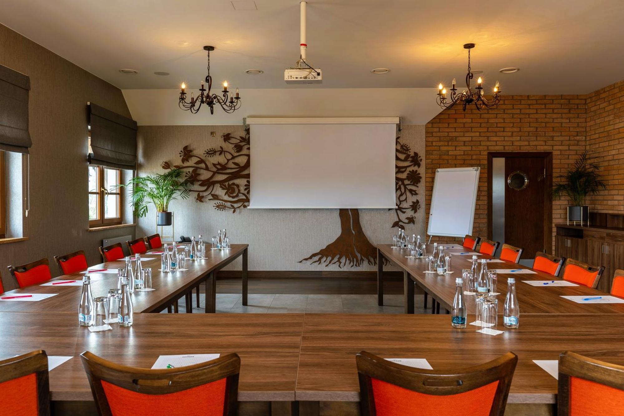 Zlota Jesien Restauracja I Noclegi Nad Jeziorem Kartuzy Exterior foto